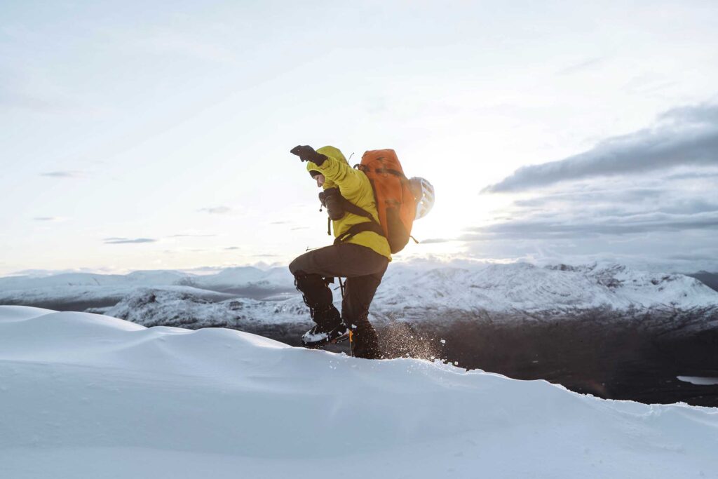 winter-hike-at-torridon-PVE96M7.jpg